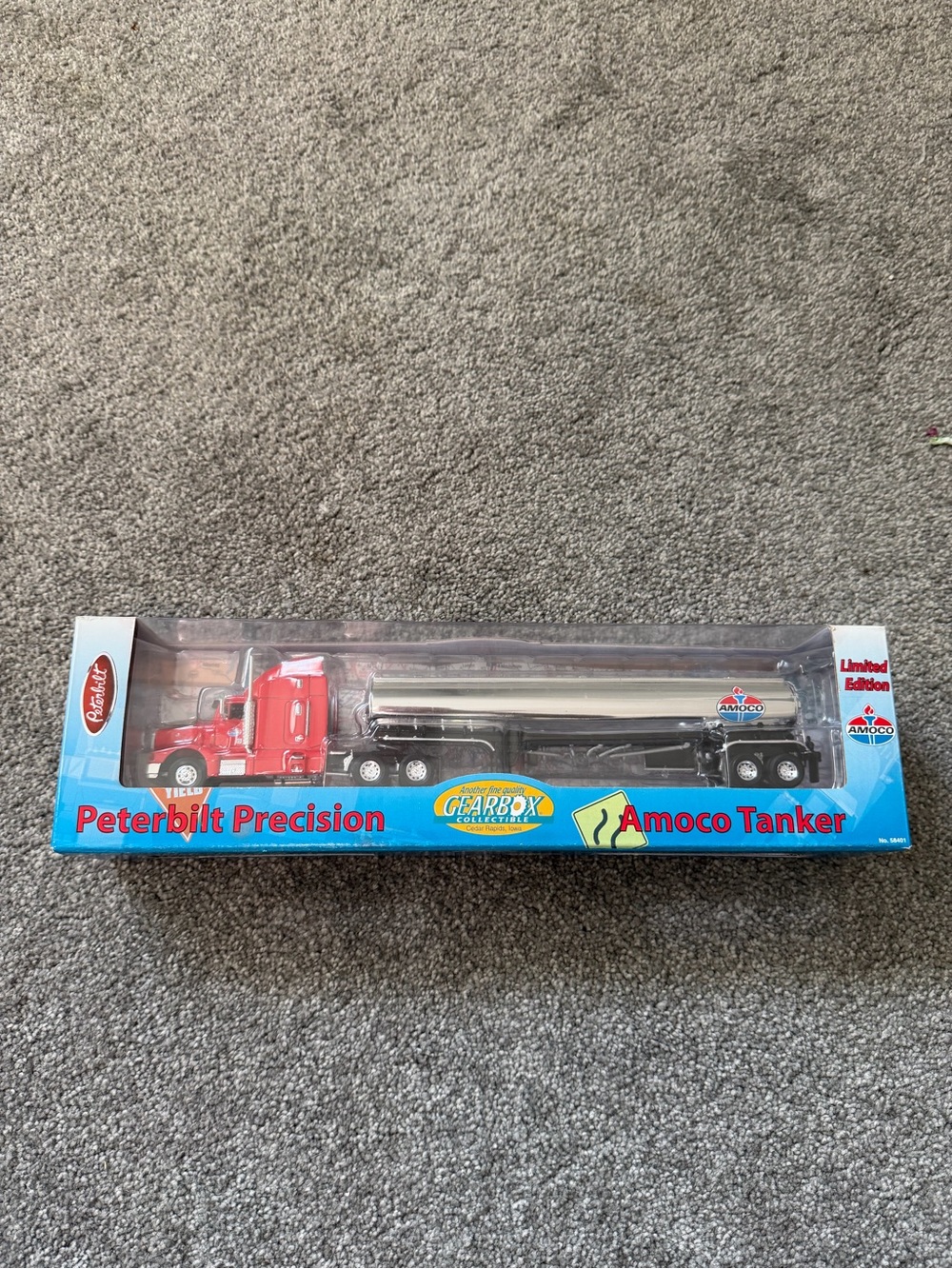 GEARBOX COLLECTIBLES 1/64 AMACO Diecast Peterbilt Truck w/ Tanker
